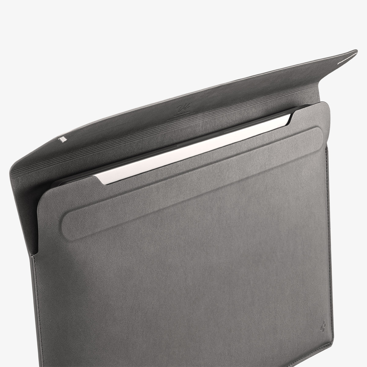 AFA06415 - MacBook Pro 14-inch Valentinus Laptop Pouch in City Gray interior pocket design for secure laptop storage