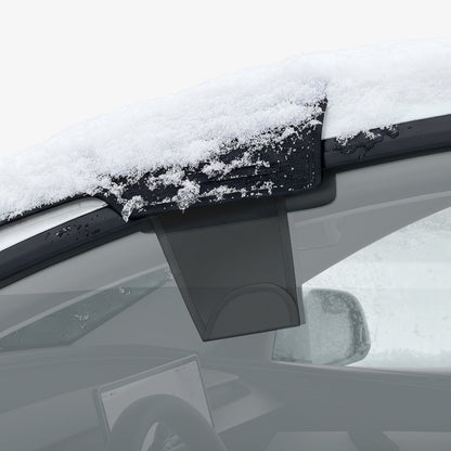 ACP10950 - Windshield Cover | WC100 in Black showing snow on the top
