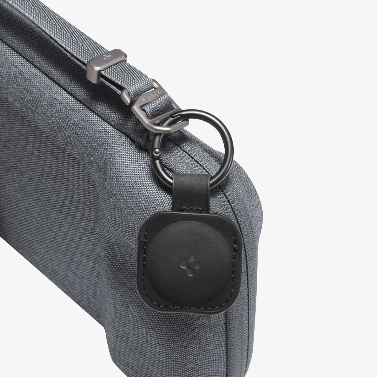 AGP11146 - ROG Xbox Ally X Series - Klasden Pouch showing keyring detail