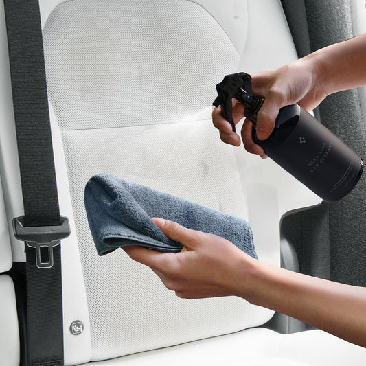 ACP08850 - Car Cleaning Kit | TO280 showing the cleaner spray to towel