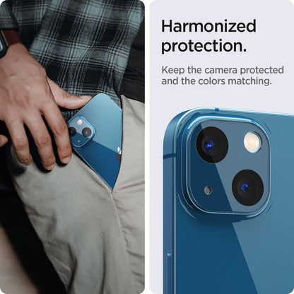 AGL04037 - iPhone 13 Mini / iPhone 13 Optik Lens Protector in blue showing hamonized protection. Keep the camera protected and the colors matching