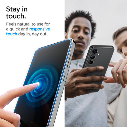 AGL07627 - Galaxy S24 GLAS.tR EZ Fit in Privacy showing the feels natural to use for a quick and responsive touch day in, day out