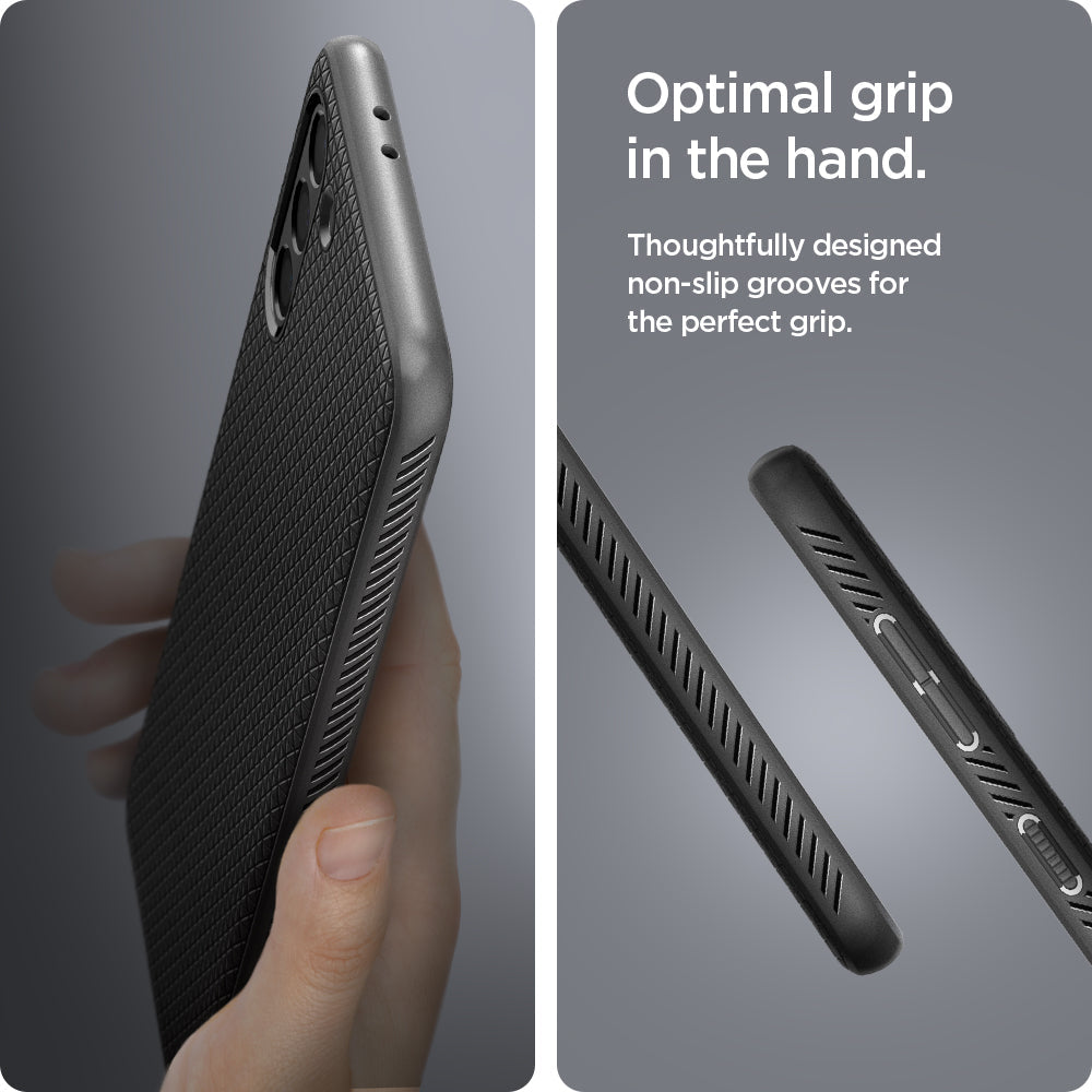 ACS02422 - Galaxy S21 Liquid Air Case in matte black showing the optimal grip in the hand. Thoughtfully designed non-slip grooves for the perfect grip
